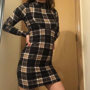 FashionNova plaid suspender skirt set, s.